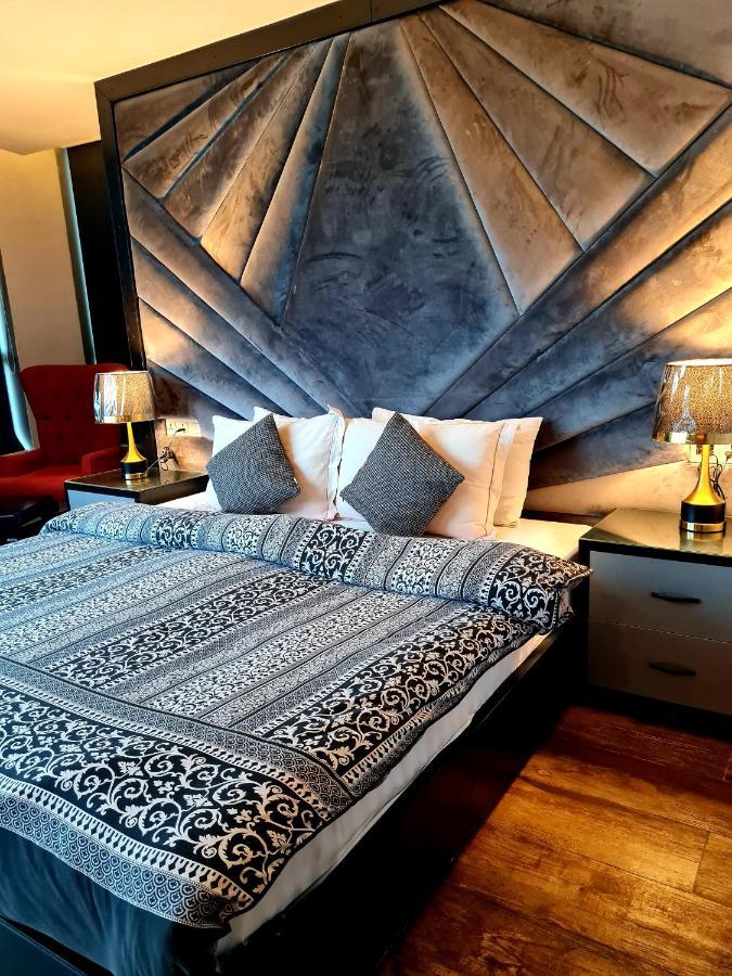 Royal Residencia Centaurus Appartement Islamabad Buitenkant foto