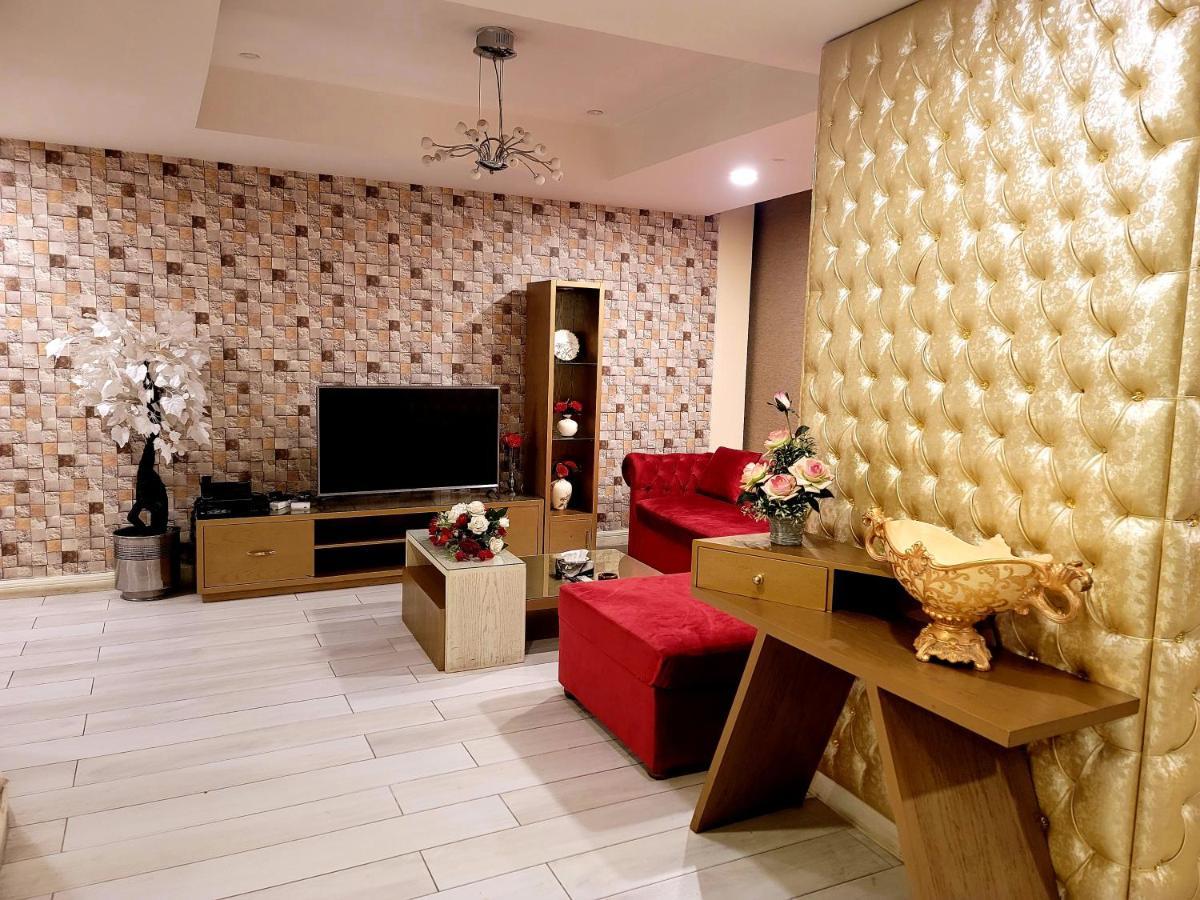 Royal Residencia Centaurus Appartement Islamabad Buitenkant foto