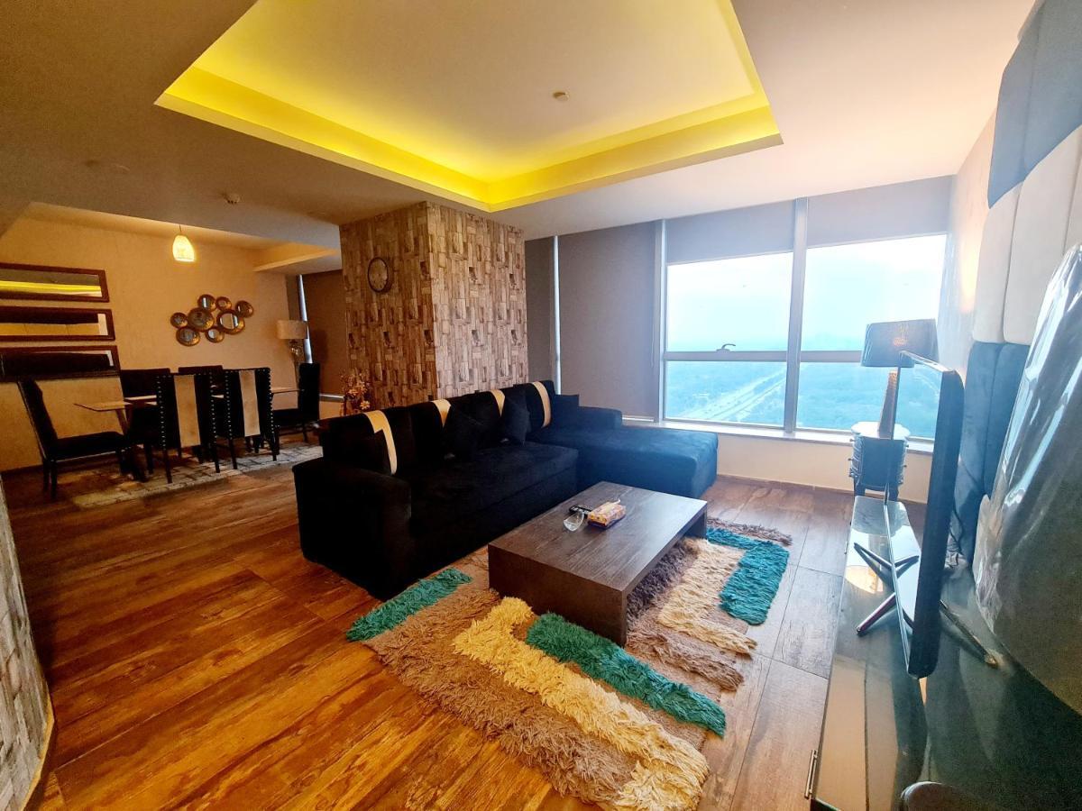 Royal Residencia Centaurus Appartement Islamabad Buitenkant foto